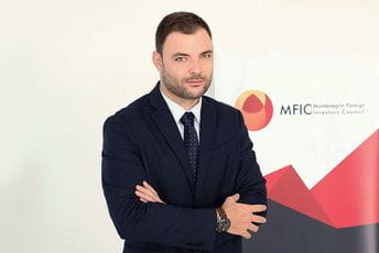 Radulović: Za 20 mjeseci u Crnu Goru uloženo 1,2 milijarde eura Radulović: Za 20 mjeseci u Crnu Goru uloženo 1,2 milijarde eura