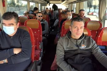 (VIDEO) Košarkaši kluba Budućnost Voli na putu za Ljubljanu