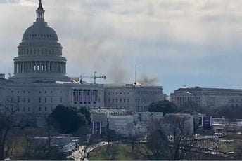 Ukinuta blokada Kapitola, požar izbio u obližnjem naselju Ukinuta blokada Kapitola, požar izbio u obližnjem naselju