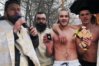 Zlatni lik Hrista Spasitelja biće dodijeljen zdravstvenim ustanovama u Nikšiću i Brezoviku Zlatni lik Hrista Spasitelja biće dodijeljen zdravstvenim ustanovama u Nikšiću i Brezoviku