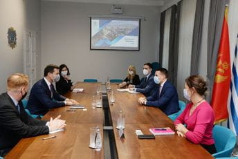 Podgorica nudi povoljan ambijent za ulaganje američkih kompanija i investitora Podgorica nudi povoljan ambijent za ulaganje američkih kompanija i investitora