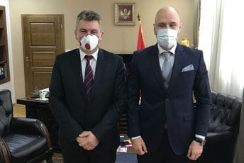 Radulović sa ambasadorom Neđešijem: Mađarska će snažno podržati integraciju Crne Gore u EU Radulović sa ambasadorom Neđešijem: Mađarska će snažno podržati integraciju Crne Gore u EU