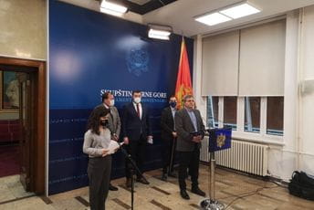 Radunović: Opozicija pokušava da izazove ustavnu krizu i državni udar na mala vrata