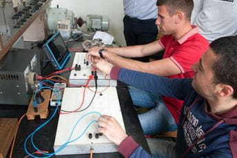 U januarskom ispitnom roku na Elektrotehničkom fakultetu jednaka očekivanja od studenata U januarskom ispitnom roku na Elektrotehničkom fakultetu jednaka očekivanja od studenata