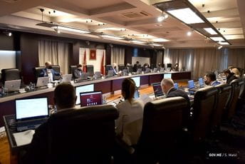 Donosimo odluke i imenovanja sa današnje sjednice Vlade Crne Gore Donosimo odluke i imenovanja sa današnje sjednice Vlade Crne Gore