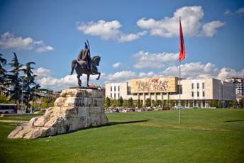 Albanija protjeruje ruskog diplomatu zbog kršenja mjera Albanija protjeruje ruskog diplomatu zbog kršenja mjera