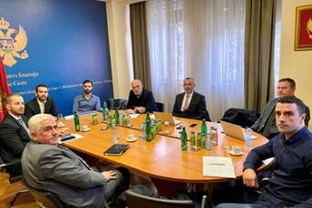 Spajić sa sindikalcima MA: Tražimo zajedničko rješenje za tešku situaciju Spajić sa sindikalcima MA: Tražimo zajedničko rješenje za tešku situaciju