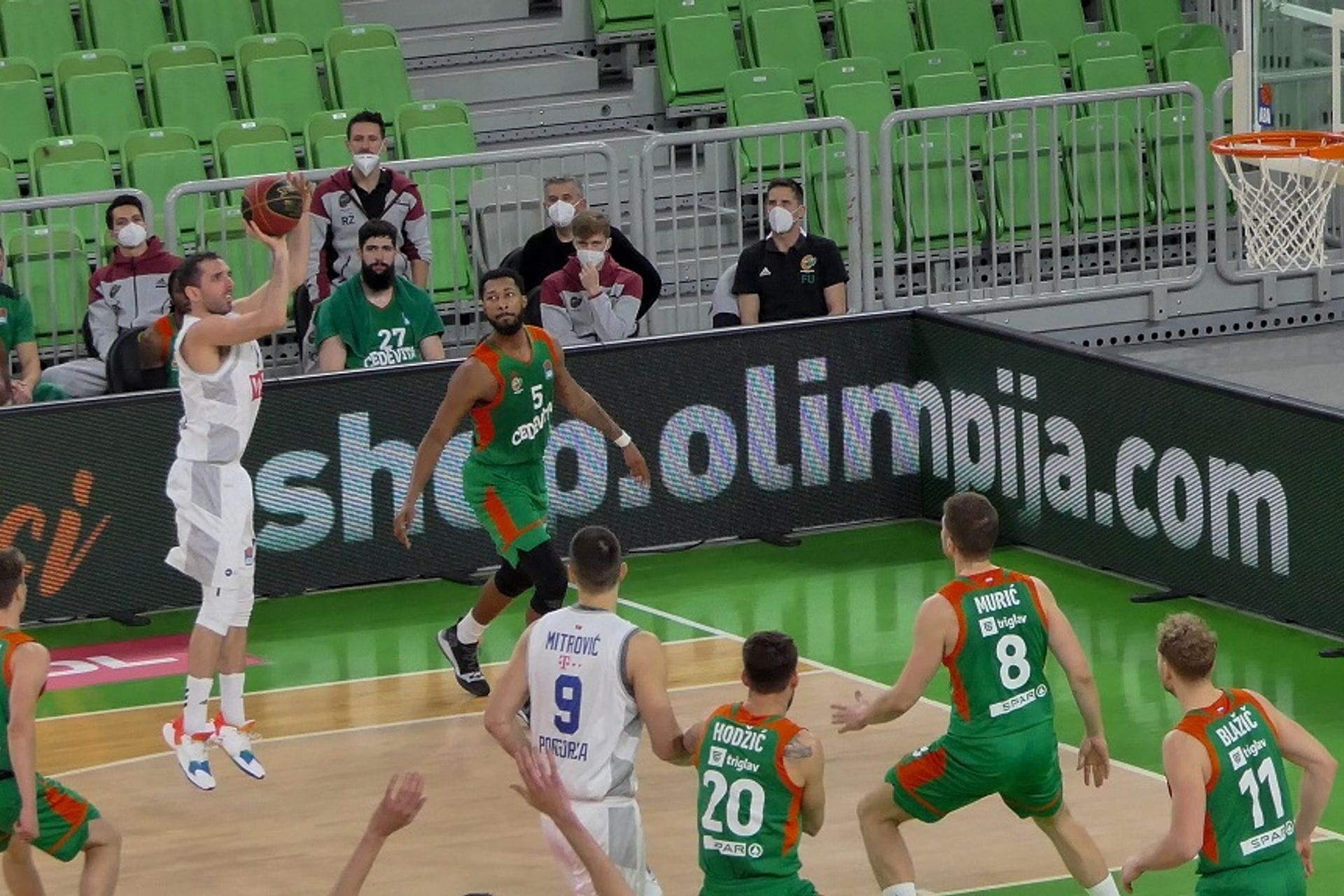 Fotografija 2: "Plavi" nakon poraza od Cedevita Olimpije danas putuju za Čačak