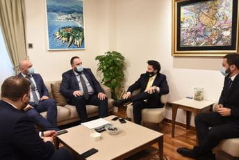 Abazović ugostio funkcionere SPP: Ispravićemo sistemsku nepravdu učinjenu sjeveru Crne Gore Abazović ugostio funkcionere SPP: Ispravićemo sistemsku nepravdu učinjenu sjeveru Crne Gore