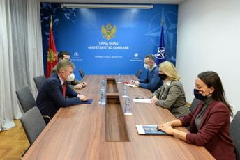 Injac sa Neđešijem: Mađarska će nastaviti da podržava Crnu Goru na evropskom putu Injac sa Neđešijem: Mađarska će nastaviti da podržava Crnu Goru na evropskom putu