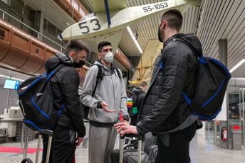 Košarkaši Budućnosti na putu za Čačak Košarkaši Budućnosti na putu za Čačak