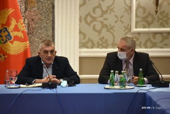 Bojanić: Uskoro rekonstrukcija TE Pljevlja, Željeznicu bih rado vidio kao privatnu kompaniju Bojanić: Uskoro rekonstrukcija TE Pljevlja, Željeznicu bih rado vidio kao privatnu kompaniju