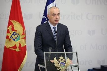 Neće ni danas o smjeni rektora Neće ni danas o smjeni rektora