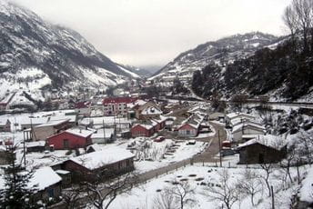 Šavnik: Situacija stabilna, ekipe čiste snijeg koji pada