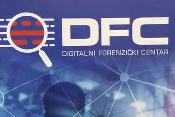 DFC: Državljani Srbije nijesu zaustavljeni samo zbog srpske trobojke DFC: Državljani Srbije nijesu zaustavljeni samo zbog srpske trobojke
