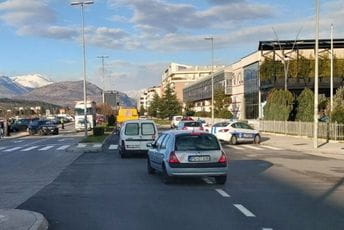 Udes na Starom Aerodromu, povrijeđene tri osobe Sa lica mjesta