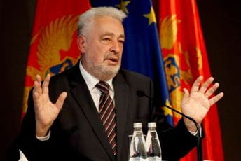 Premijeru ne smeta partijski angažman njegove savjetnice Premijeru ne smeta partijski angažman njegove savjetnice