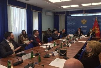 Ukinuta Odluka o kažnjavanju poslanika zbog bojkota parlamenta Sa sjednice