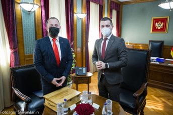 Bečić: Naša zajednička obaveza da gradimo mostove saradnje Bečić: Naša zajednička obaveza da gradimo mostove saradnje