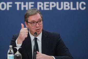 Vučić položio prvi ispit na Visokoj sportskoj školi sa ocjenom 10