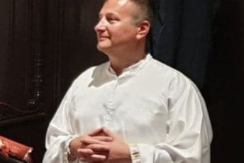 Brat Gojka Perovića kontroliše radove na zaštiti kulturne baštine u Herceg Novom Brat Gojka Perovića kontroliše radove na zaštiti kulturne baštine u Herceg Novom