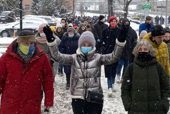 Julija Navaljna puštena iz pritvora, sjutra pred sudijom Julija Navaljna puštena iz pritvora, sjutra pred sudijom