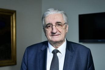 Preminuo Miroslav Tuđman: Borio se sa virusom i bio na respiratoru Preminuo Miroslav Tuđman: Borio se sa virusom i bio na respiratoru