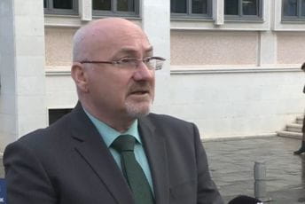 Suhih: Razmisliti o ponuđenim vakcinama, nema vremena za prepucavanja Đorđe Suhih