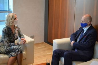 Poljska će nastaviti sa podrškom crnogorskom zdravstvenom sistemu Poljska će nastaviti sa podrškom crnogorskom zdravstvenom sistemu