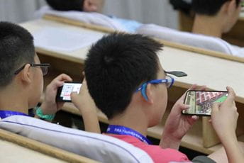 U Kini zabranjeni mobilni telefoni u školama U Kini zabranjeni mobilni telefoni u školama