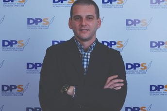 Janković: U MZ Stari Bar realizovani vrijedni infrastrukturni projekti Janković: U MZ Stari Bar realizovani vrijedni infrastrukturni projekti