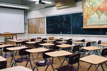 Neće da rade više od kolega u osnovnim školama, a da primaju istu platu