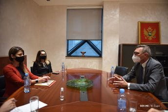 Srzentić - Veber: Njemačka snažno podržava Crnu Goru na reformskom i integracionom putu u EU Srzentić - Veber: Njemačka snažno podržava Crnu Goru na reformskom i integracionom putu u EU