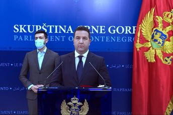 Eraković: Ako imamo ponuđene vakcine koje mogu da dođu u CG, nema razloga zašto vakcinacija ne bi počela odmah Eraković: Ako imamo ponuđene vakcine koje mogu da dođu u CG, nema razloga zašto vakcinacija ne bi počela odmah