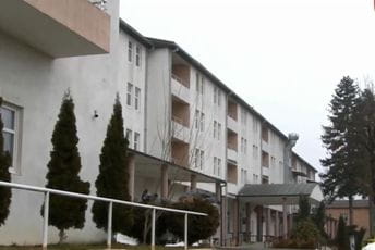 Borbu s kovidom izgubilo 13 korisnika Borbu s kovidom izgubilo 13 korisnika