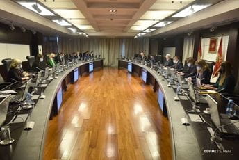 Godišnja naknada za komercijalne objekte umanjena na 200 eura Godišnja naknada za komercijalne objekte umanjena na 200 eura