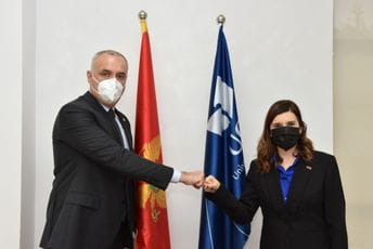 Nikolić i Popa: Značaj Univerziteta u pristupanju EU Nikolić i Popa: Značaj Univerziteta u pristupanju EU