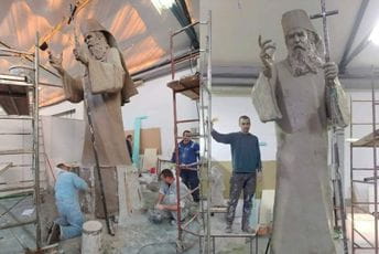 FB grupa "Do Hristove pobjede": Daka Davidović naručio dvije skulpture Amfilohija FB grupa "Do Hristove pobjede": Daka Davidović naručio dvije skulpture Amfilohija