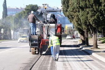 Počela rekonstrukcija Bulevara Ivana Crnojevića Počela rekonstrukcija Bulevara Ivana Crnojevića