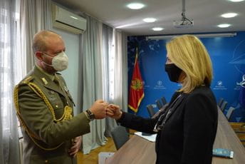 Pikolo: Italija spremna za saradnju u unapređenju odbrambenih i oružanih snaga Pikolo: Italija spremna za saradnju u unapređenju odbrambenih i oružanih snaga