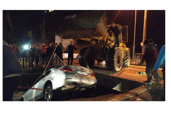 Saobraćajna nezgoda u Lješnici, nema povrijeđenih Saobraćajna nezgoda u Lješnici, nema povrijeđenih