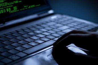 Priveden osumnjičeni za neprimjerenu prepisku sa 12-godišnjakinjom Priveden osumnjičeni za neprimjerenu prepisku sa 12-godišnjakinjom