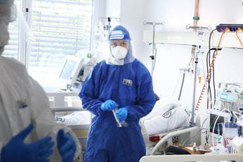 Prvi lijek protiv kovida: Najteži pacijenti već dva sata nakon prve doze osjete značajne promjene Prvi lijek protiv kovida: Najteži pacijenti već dva sata nakon prve doze osjete značajne promjene