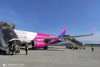 Aerodromi nakon duže pauze dočekali 162 putnika Aerodromi nakon duže pauze dočekali 162 putnika