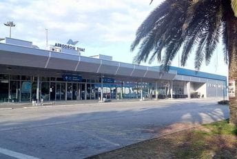 Traže 2,6 miliona naknade za korišćenje tivatskog aerodroma Traže 2,6 miliona naknade za korišćenje tivatskog aerodroma