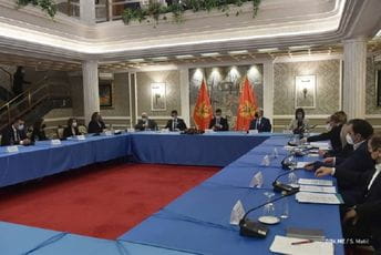 Socijalni savjet podržao povećanje minimalne zarade Socijalni savjet podržao povećanje minimalne zarade