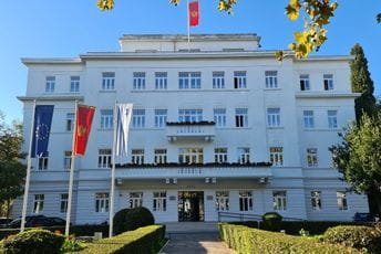 Mještani Botuna ne dozvoljavaju da se asfaltira alternativna saobraćajnica