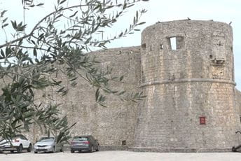 Smanjen broj novozaraženih: Mjere zaključavanja Budve i Tivta počinju da daju rezultate? Smanjen broj novozaraženih: Mjere zaključavanja Budve i Tivta počinju da daju rezultate?