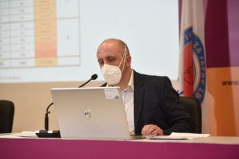 Od sjutra se daju i Sinofarmove vakcine pa će sve ići sve brže Od sjutra se daju i Sinofarmove vakcine pa će sve ići sve brže