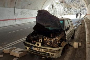 Udes na putu Cetinje-Podgorica, jedna osoba povrijeđena Udes na putu Cetinje-Podgorica, jedna osoba povrijeđena